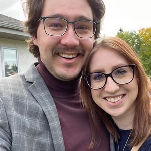 Meet your Posher, Caitlin